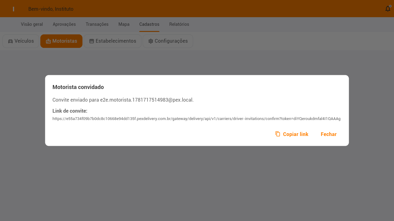 Logo após convidar, o link de convite aparece com o botão Copiar link — pronto para enviar ao motorista por qualquer canal.