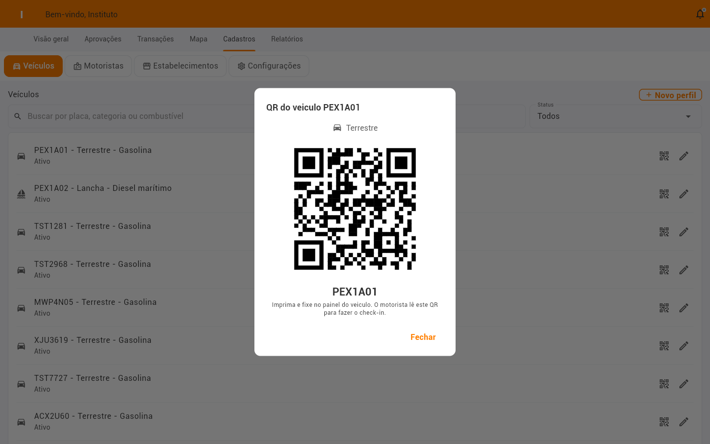 QR imutável do veículo: imprime, cola no painel. É a identidade física do veículo — por ele o motorista faz o check-in.